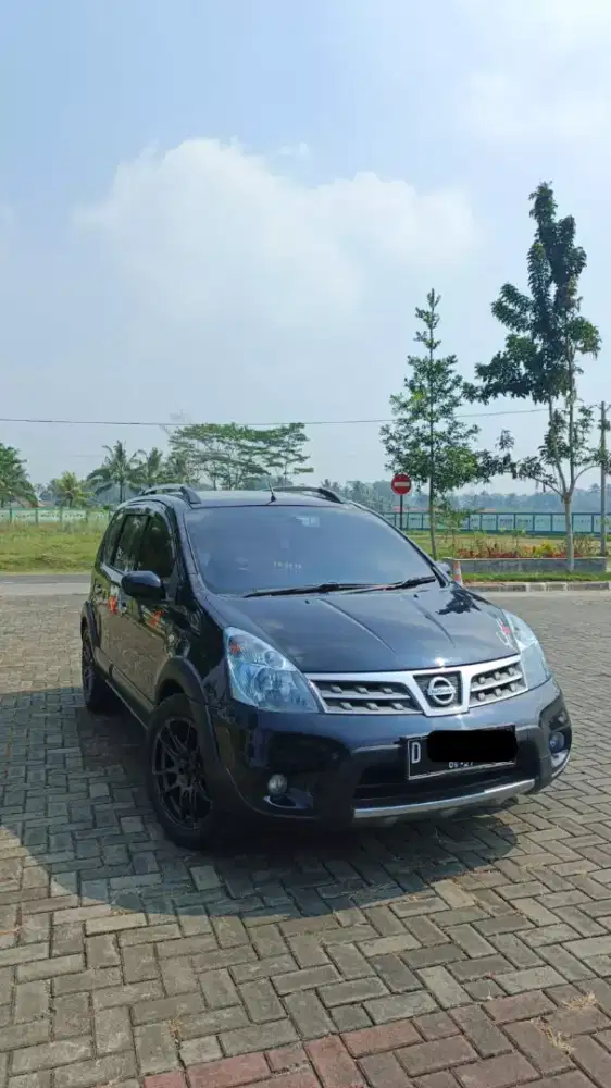 Nissan Livina X-GEAR 2008 1.5 MT