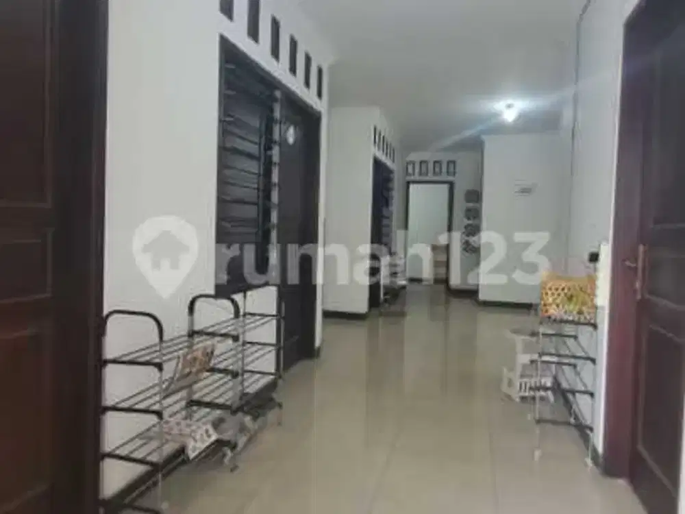 Rumah Kost 8 Unit di Gandaria Selatan