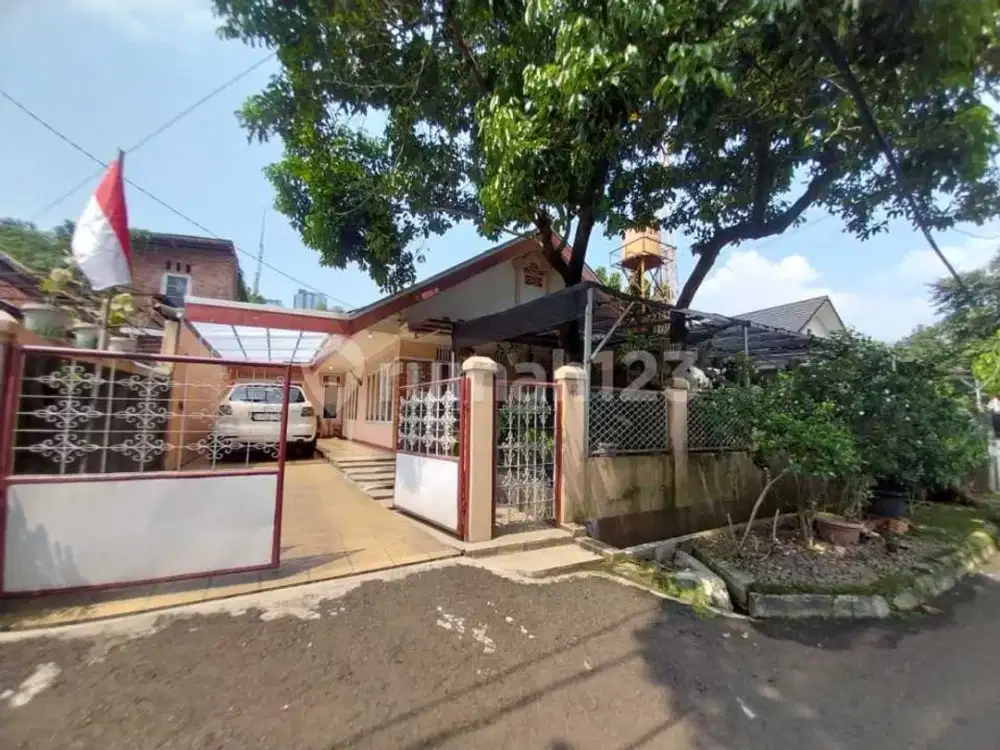 Investasi Menarik! Rumah 342 m² di Kawasan Strategis Fatmawati