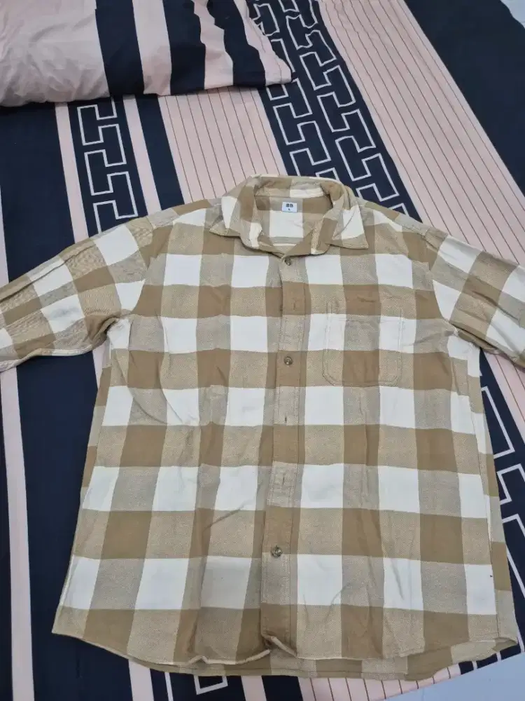 Un*qlo Flannel Beige