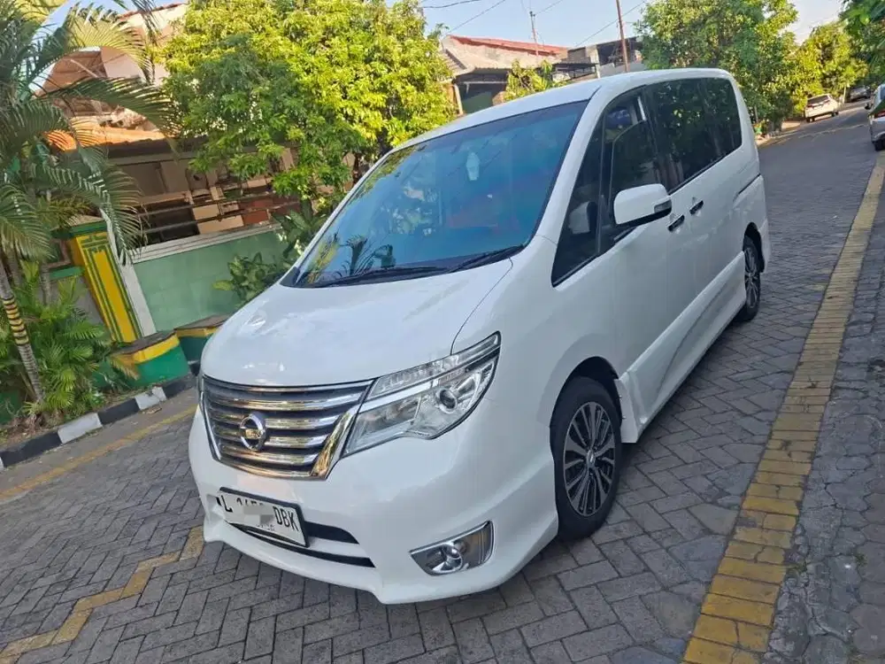 Nissan Serena HWS Star 2.0 Bsn Matic/At  2015 Super Istimewa