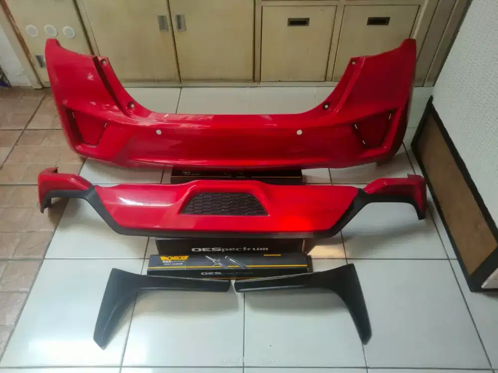 Bumper + wing honda jazz