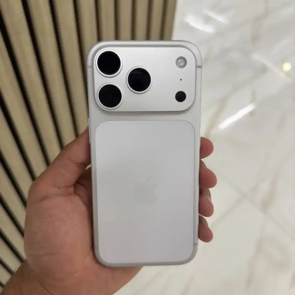 READY IPHONE 17 PRO MAX CICILAN 24X