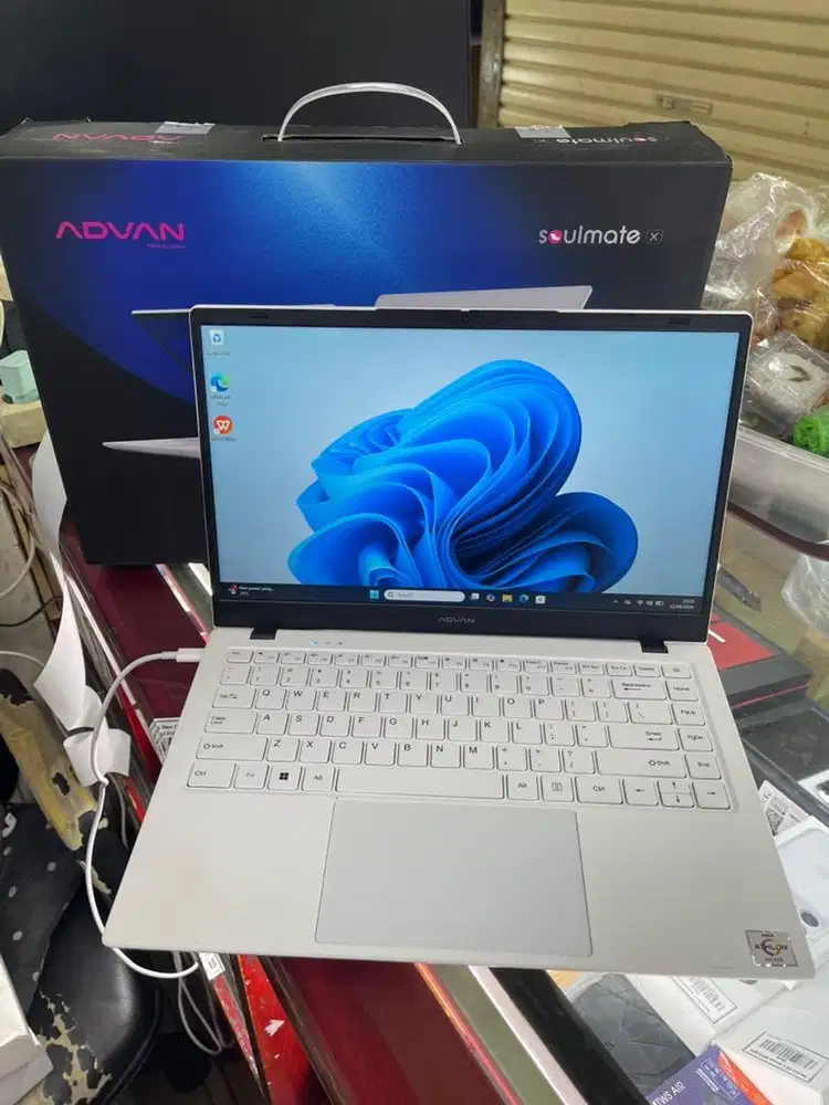 Advan Soulmate X 14 ram 8GB/128GB AMD 3020e bekas garansi resmi