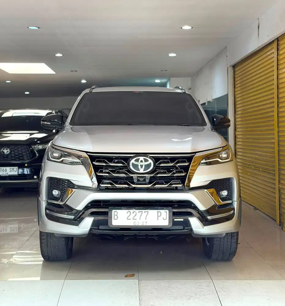 Rp 399JT Toyota Fortuner 2.4 GR Sport 2022 March Automatic Abu Tua