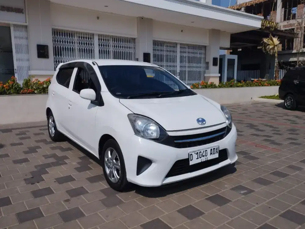 Agya Matic 2016 white DP 5jtn