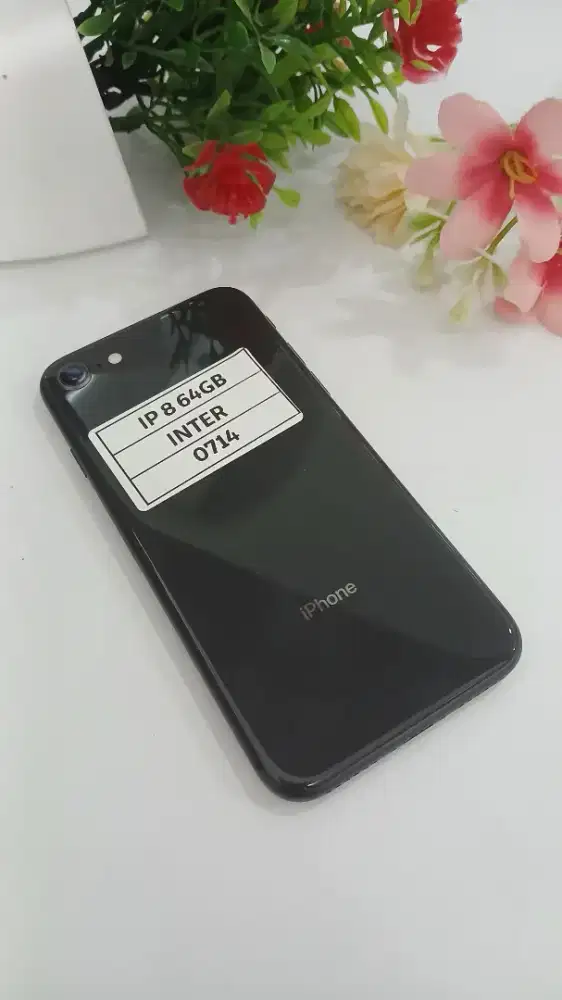 IPHONE 8 64GB INTER SECOND LIKE NEW FULL SET NO MINUS MARGONDA DEPOK