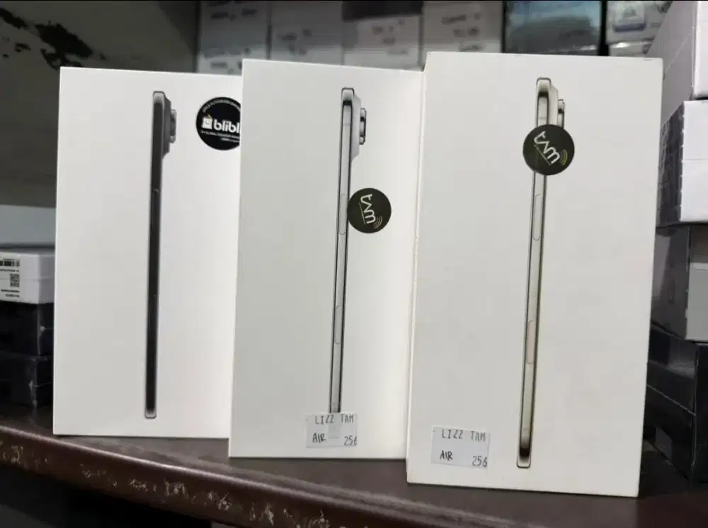 New iPhone AiR 17 256GB garansi resmi 1 tahun
