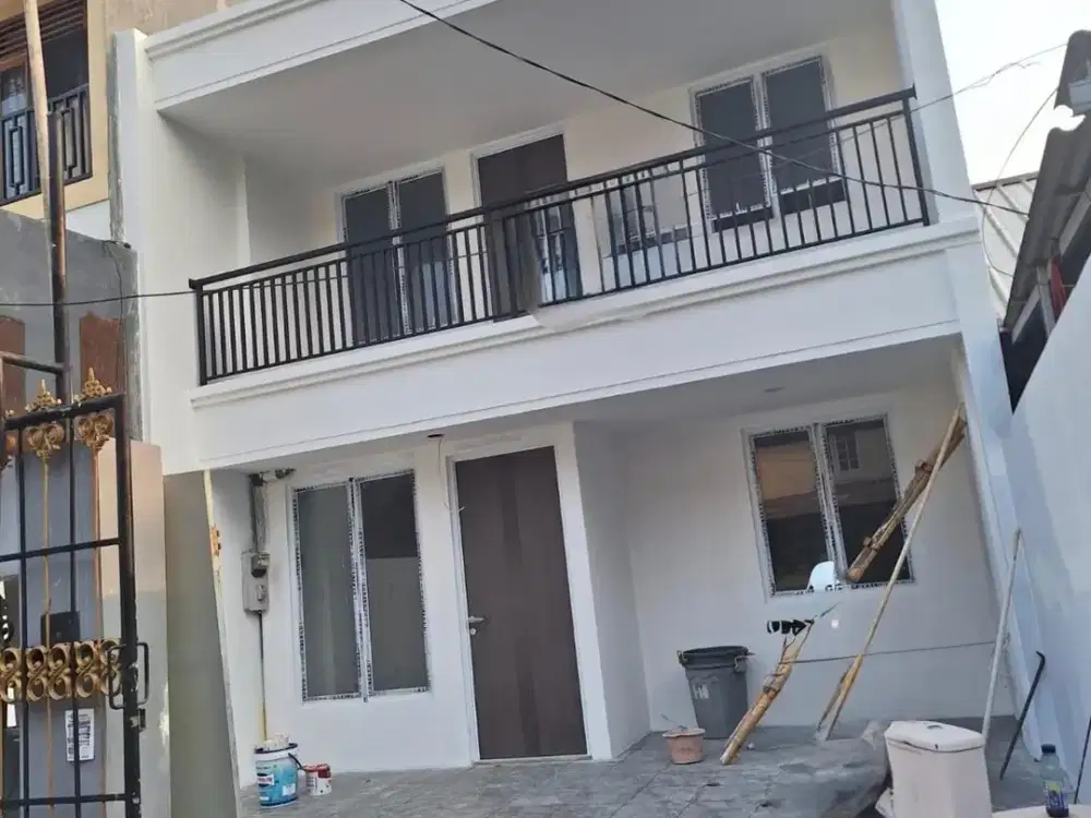 DIJUAL RUMAH BARU SIAP HUNI JALAN LEBAR HARGA TERMURAH DI KALIDERES PERMAI
