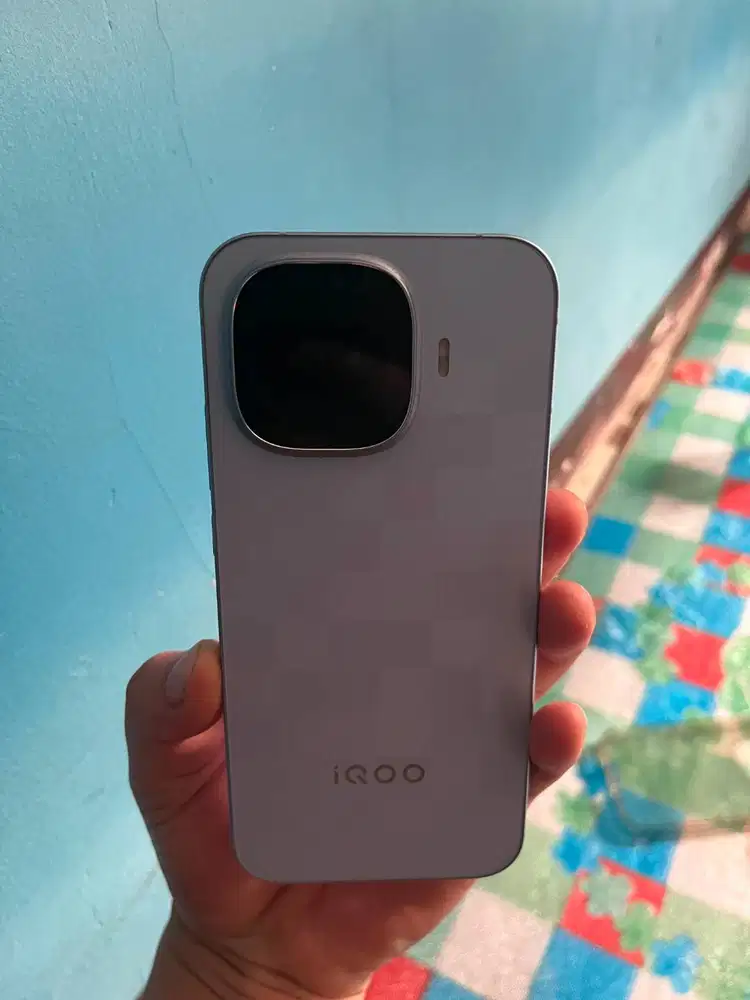 IQOO 15R 8/256 GB