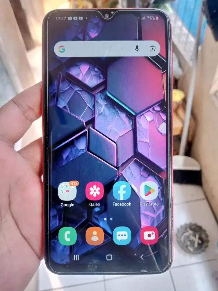 Samsung galaxy M10 4G 2/32 layar 6.2 inchi amoled