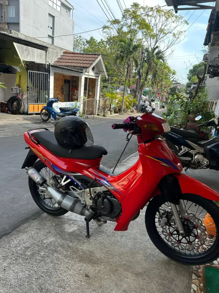 Satria R 2000 6 Speed