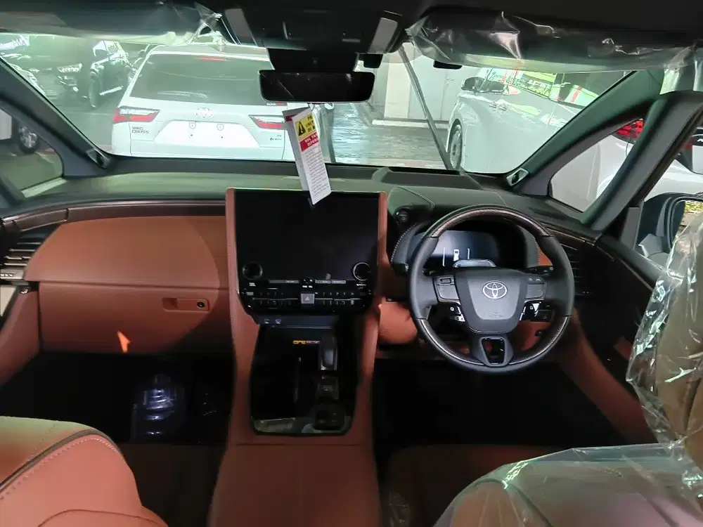 VELLFIRE 2.5 VIP HYBRID CVT Ready Stock : New Retractable Foot Step