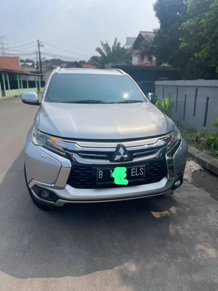 Jual cepat pajero Sport 2016 dakar 4x2 AT