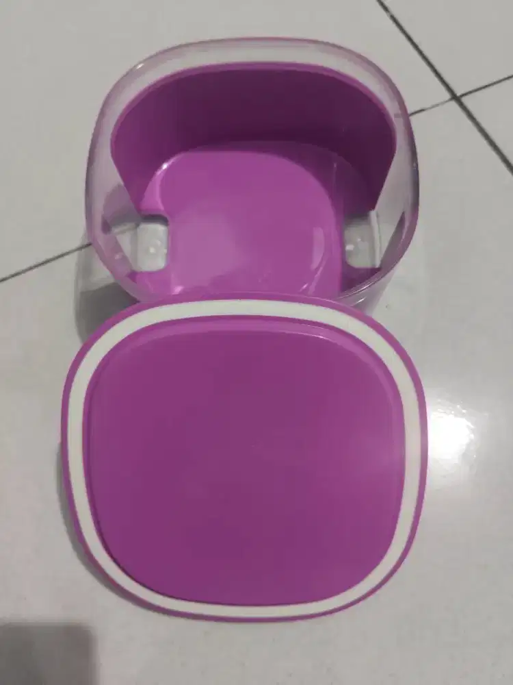 tupperware (Tempat kue 0.7L)
