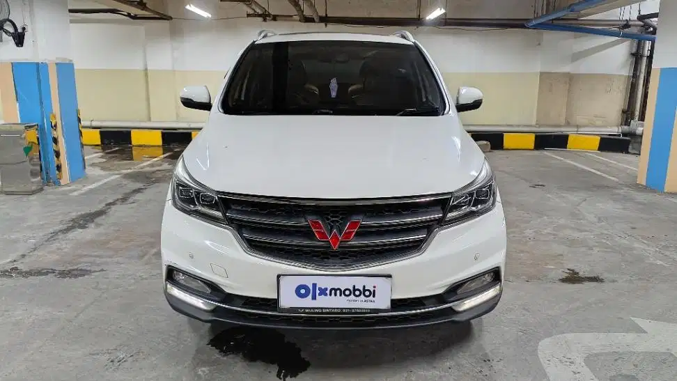 LOW DP Wuling Cortez 1.8 L Lux AMT Bensin-AT 2018 BYZ