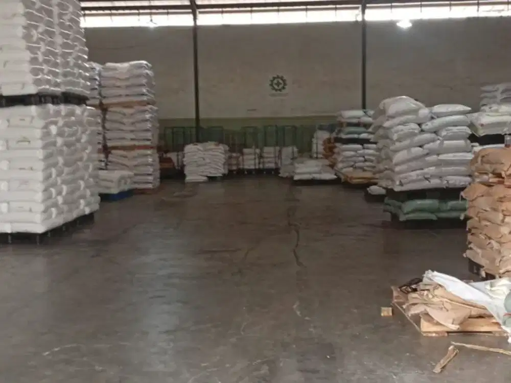 DIJUAL 2 GUDANG INDUSTRI CIMAREME BANDUNG ; ada 4 mess, C40ft - M