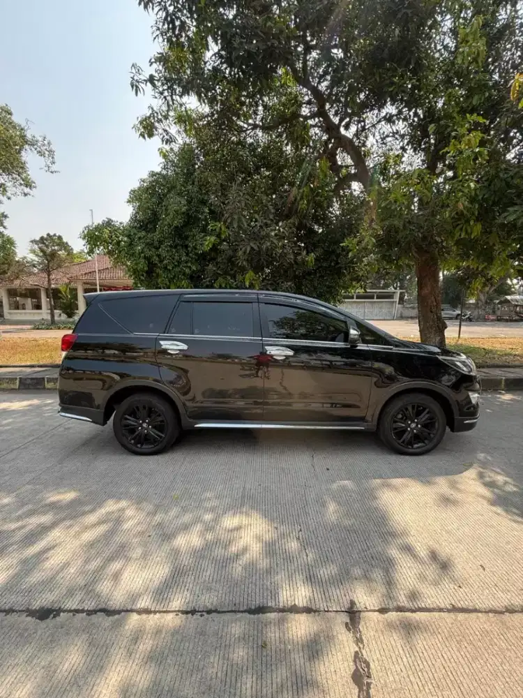 innova venturer diesel matic