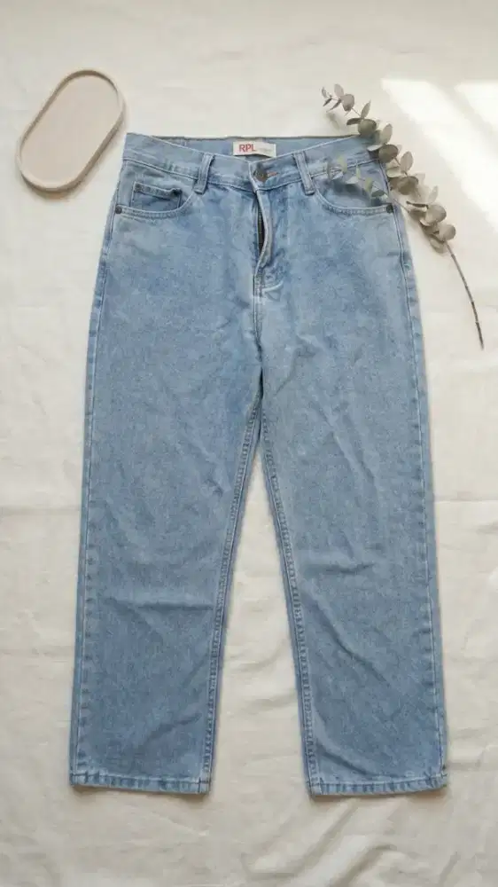 celana jeans cewe