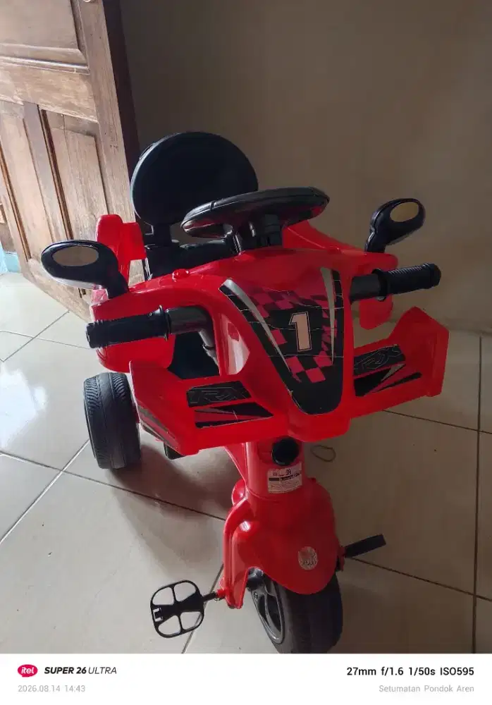 Sepeda roda tiga