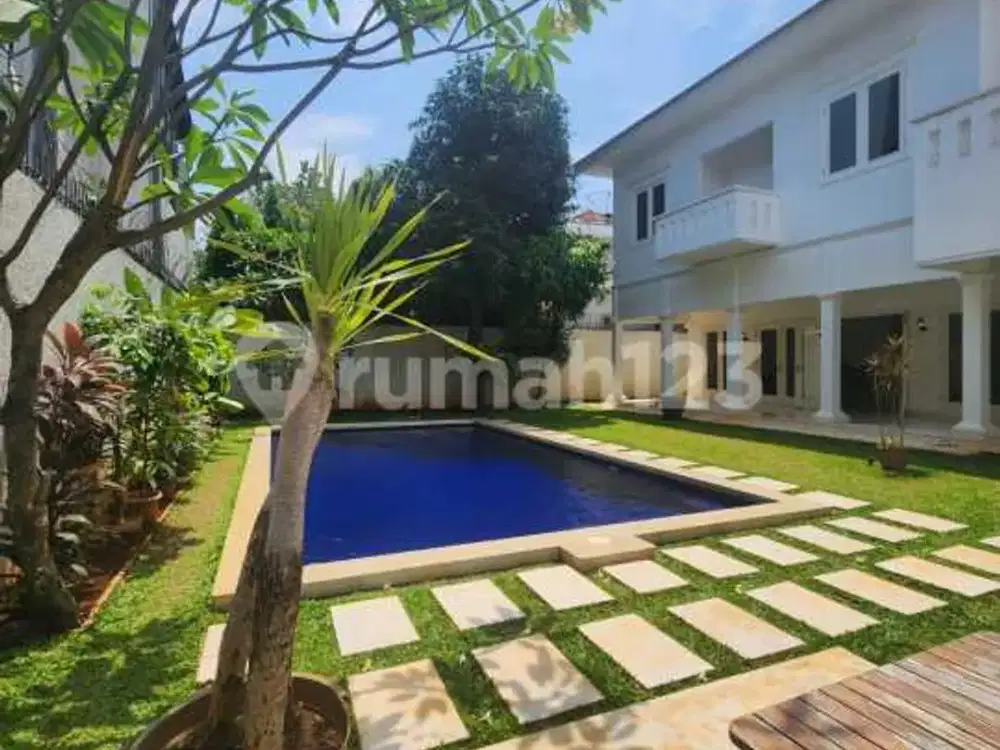 Luxury House Cilandak dengan Private Pool - Lokasi Premium Jakarta Selatan