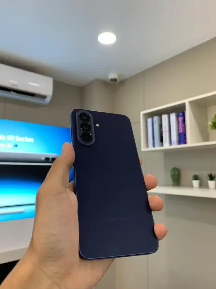 Samsung A57 5G BNIB