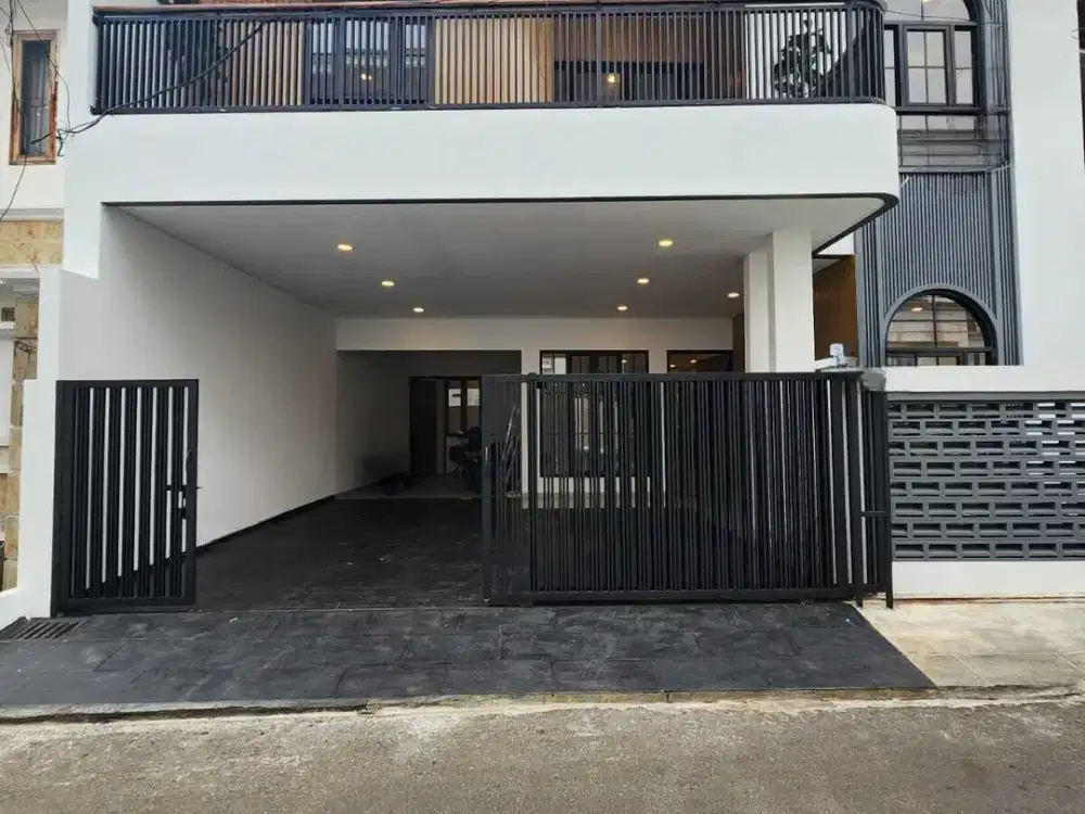 Rumah Siap Huni Modern Mewah 2,5 Lantai di Ampera Jakarta Selatan