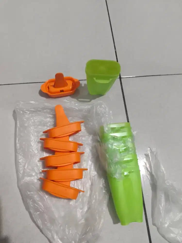 tupperware (cuci gudang)