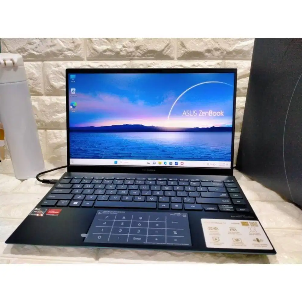 ASUS 14 UM425QA - KI80W Ryzen 5-5600H 16/512 LAYAR 14 INCH FHD *HW