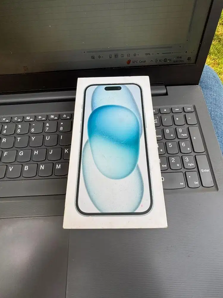 Iphone 15 Ibox warna Biru