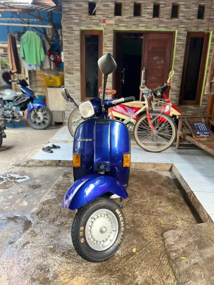 Vespa exclusive 2 2005 eletric stater
