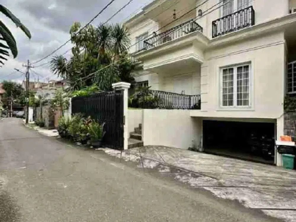 dijual rumah mewah panglima Polim Kebayoran baru jakarta Selatan