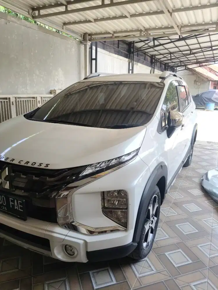 Xpander cross 2021 premiun package low kilometer