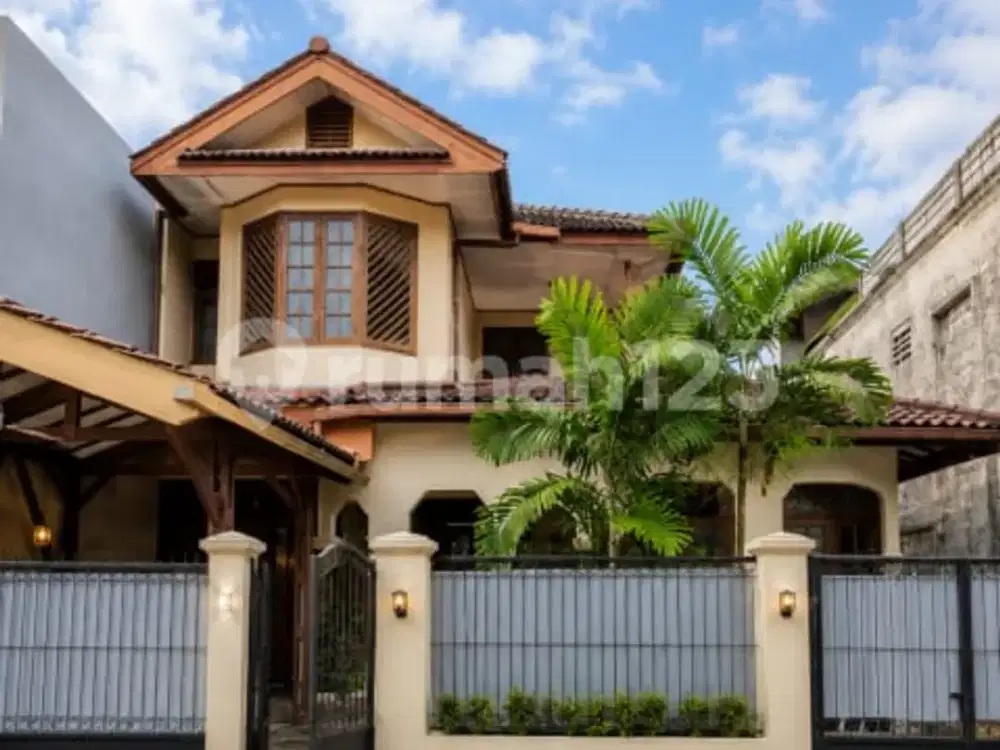 Rumah Luas 2 Lantai di Pasar Minggu Jakarta Selatan Harga Menarik