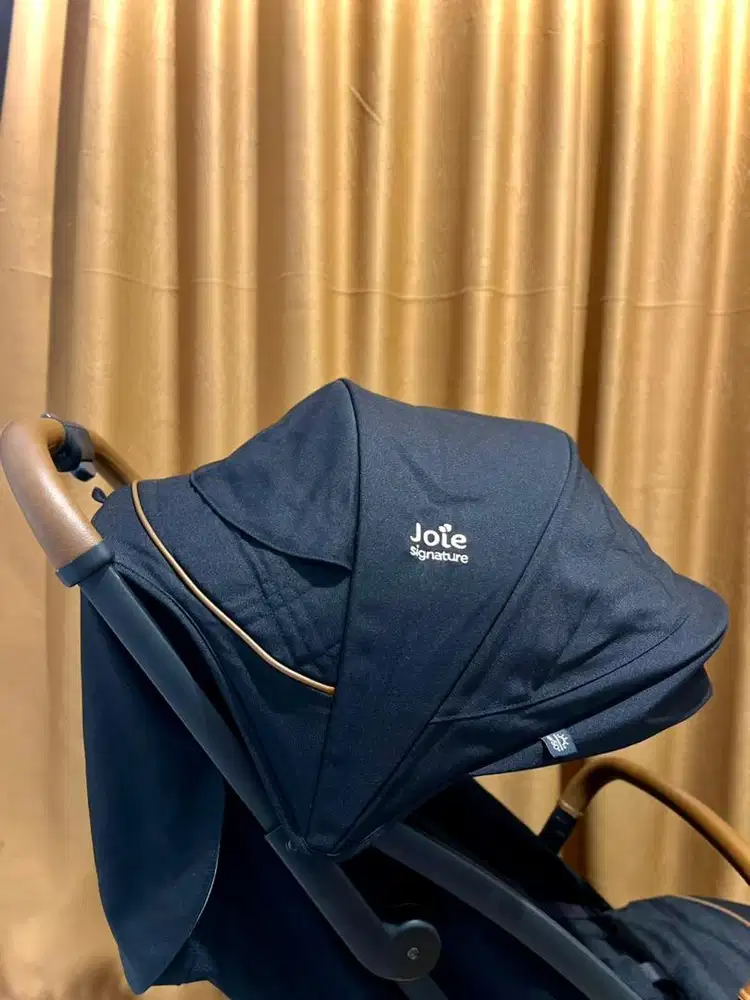 Preloved Stroller Joie Signature Parcel- Eclipse