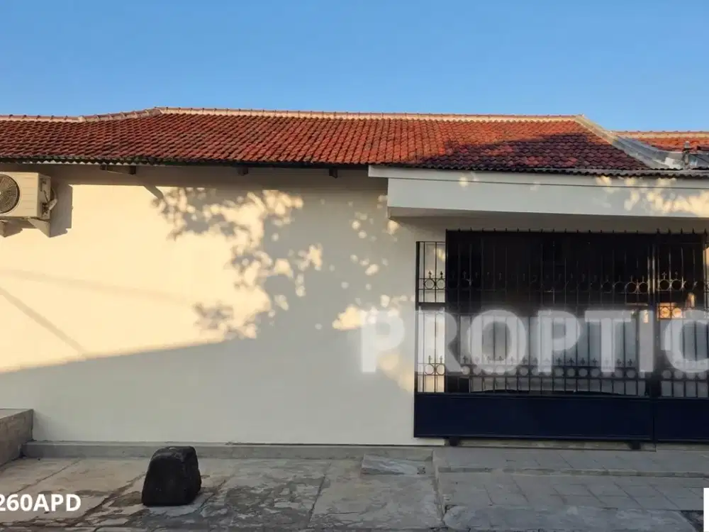 Rumah 1 Lantai Taman Pondok Indah Surabaya - Rm260apd