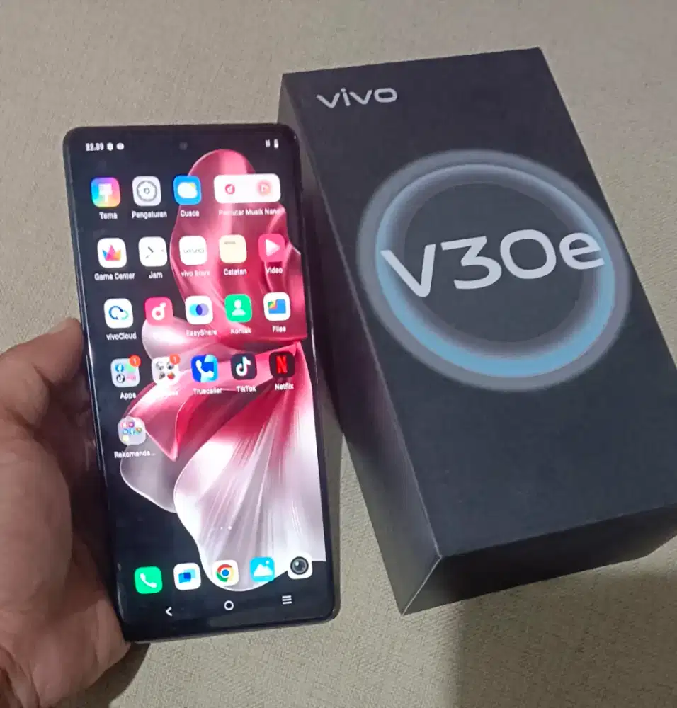 VIVO V30E 8/256 FUKSET