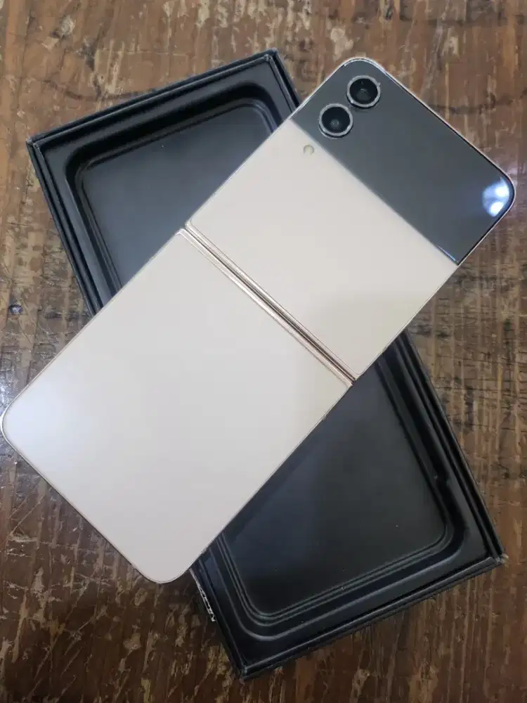 Samsung flip 4 5g 8/256