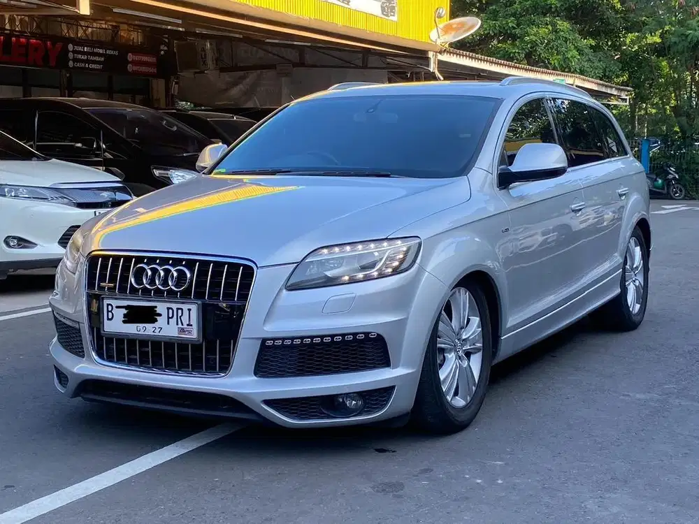 AUDI Q7 3.0 AT 2012 SILVER