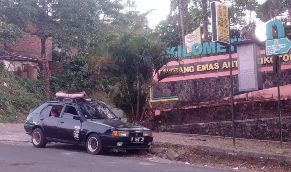 Mazda 323 1993 Bensin