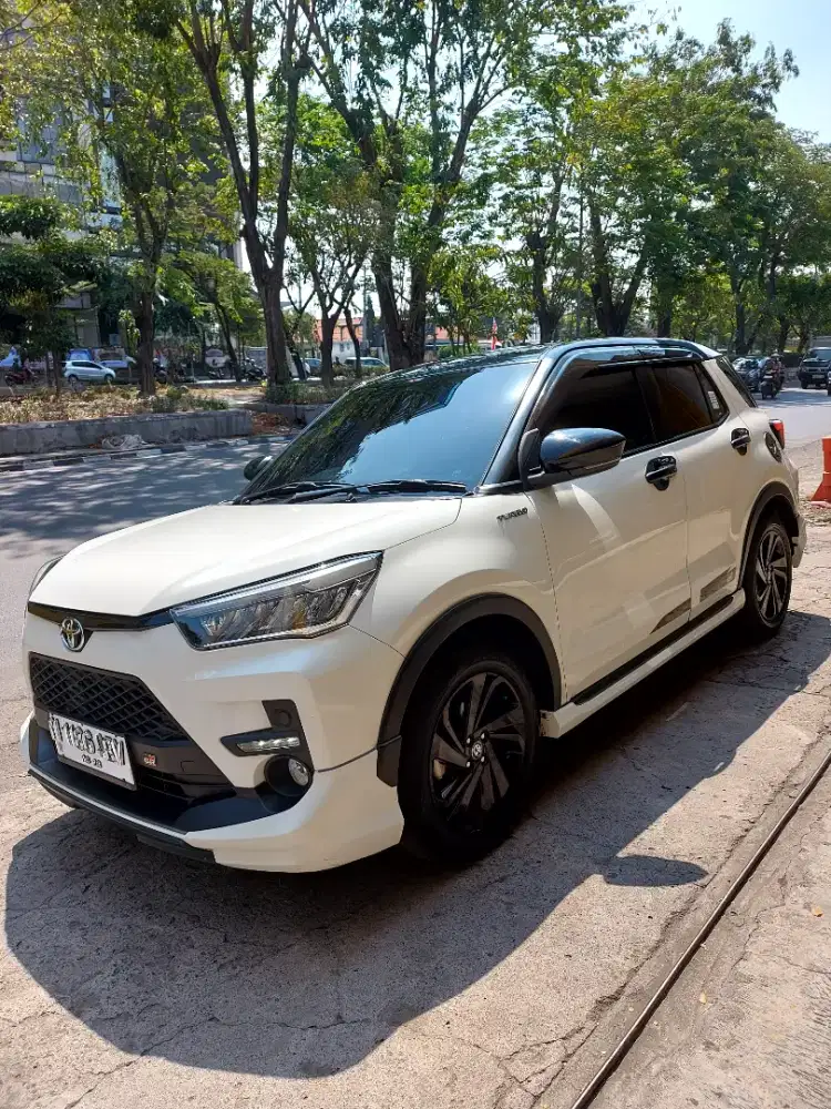 Toyota Raize 1.0 GR Sport Two Tone CVT 2023