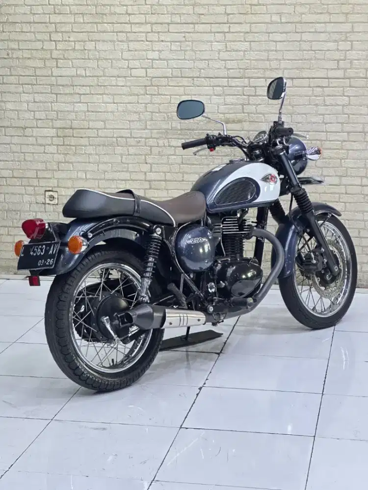 UNIT LANGKA‼️ Kawasaki W250 2017 Special Edition Blue Original mustika