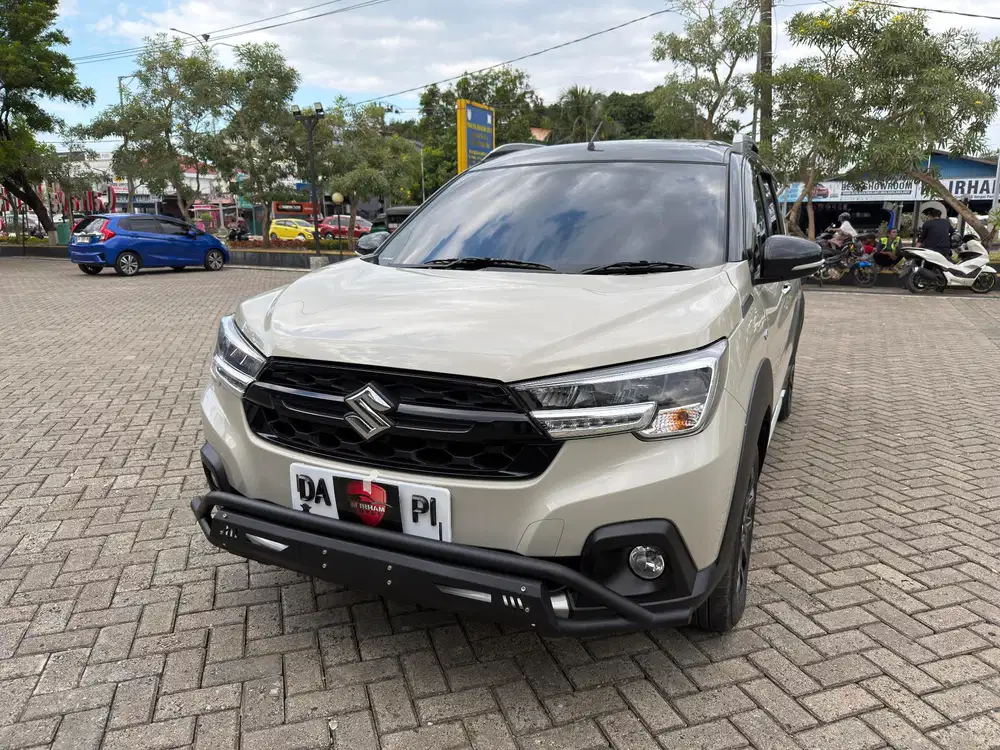 Suzuki New XL7 1.5 Alpha Hybrid Twotone At 2024