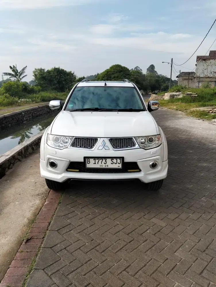 PAJERO SPORT DAKAR LIMITED TH 2013 METIK