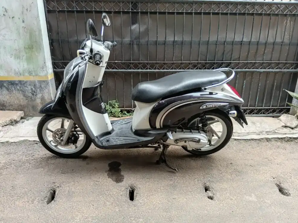 Motor Scoopy 2010