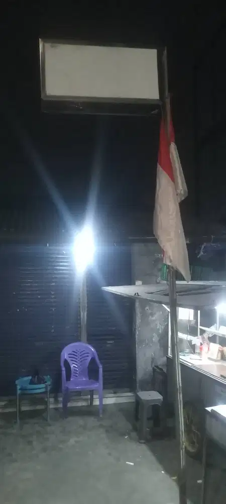 “Jual Neon Box Bekas – Kondisi Normal, Tinggal Ganti Stiker”