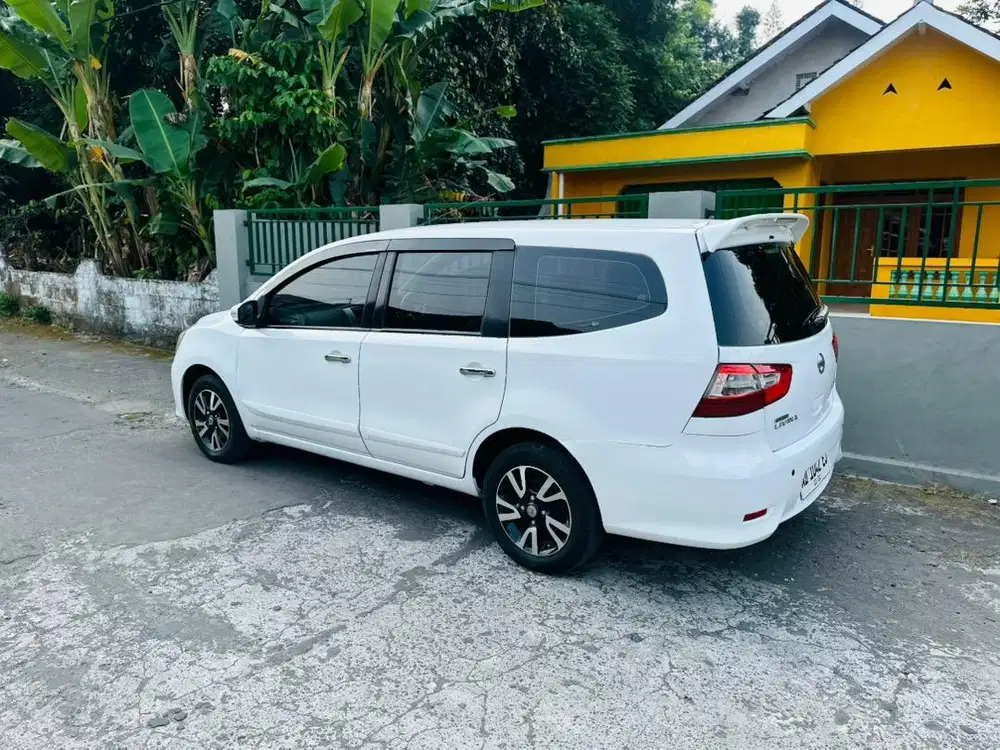 Grand Livina XV 2018 plat AD istimewa
