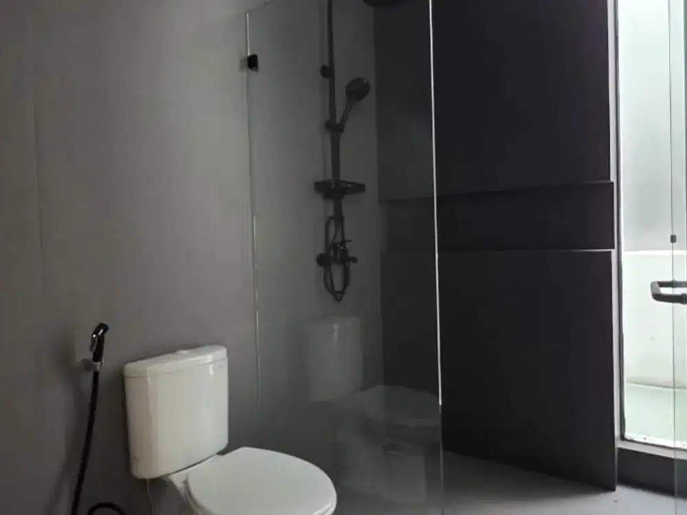Dijual Rumah Brand New Minimalis 140m2 di gading serpong