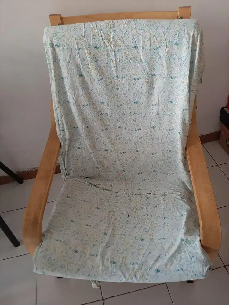 Kursi ikea masih bagus  mumer