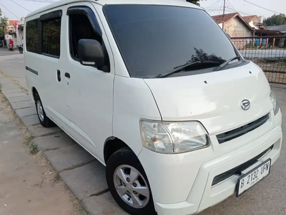 Grandmax Minibus 1,5 AC PS 2017